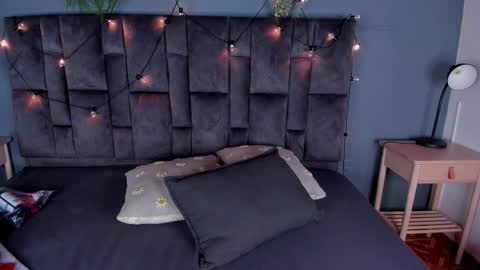 miaanderson__ online show from January 12, 8:25 pm