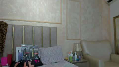 Snapshot of miaasummer chatting on June 4, 11:38 am Miaasummer online show from June 4, 11:38 am