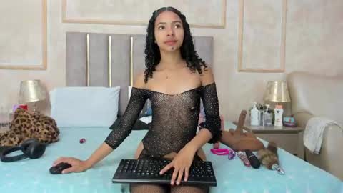 Miaasummer online show from July 23, 3:43 pm