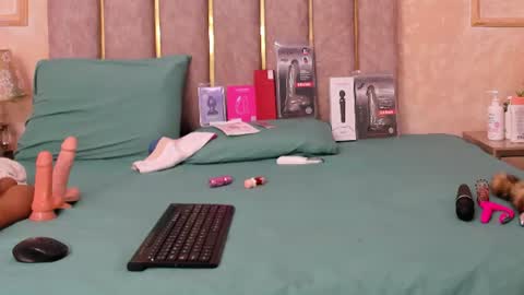 Miaasummer online show from July 30, 11:42 am