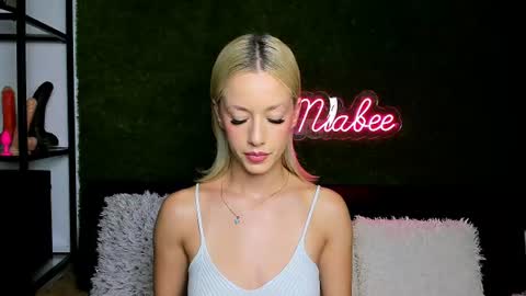 MiaBeeX online show from July 14, 4:45 pm