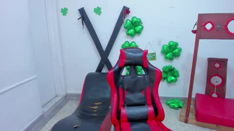 Mia and Max online show from March 26, 12:00 pm