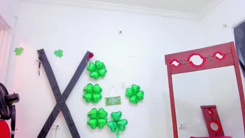 Mia and Max online show from March 27, 12:05 pm