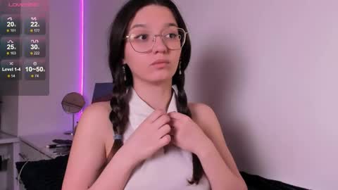 mia online show from May 6, 11:54 pm