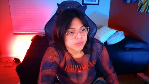 Mia online show from December 29, 2:17 am