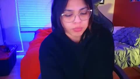 Mia online show from January 26, 6:07 am