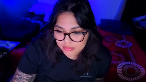 Mia online show from June 22, 4:31 am