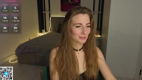 Mia online show from September 14, 7:51 am