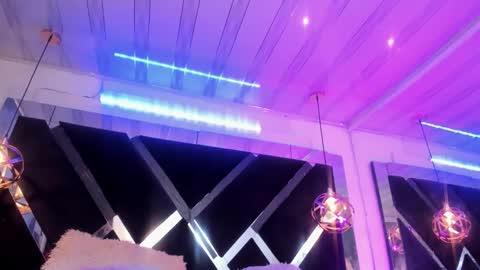 Mia online show from November 11, 2:11 am