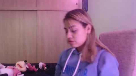 Miia  online show from December 21, 4:58 pm