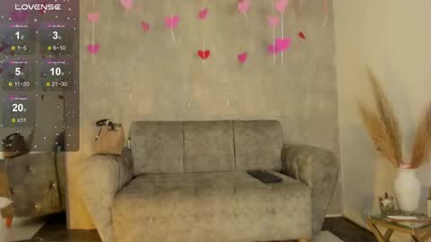 miacooper online show from February 19, 12:22 pm