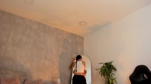 miacooper online show from October 10, 12:26 pm