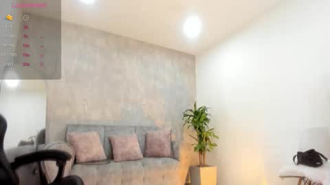 miacooper online show from November 26, 12:06 pm