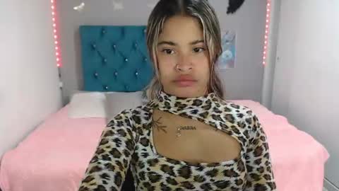 miacumgirl online show from July 5, 1:40 pm