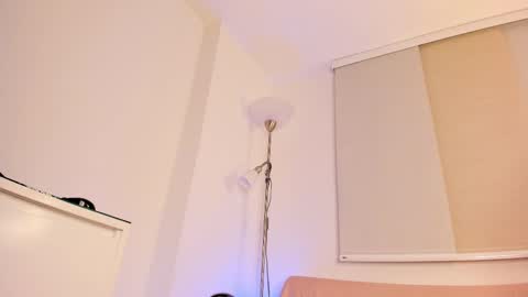 Snapshot of miadanielss chatting on October 9, 1:47 am IG Yojanagomez online show from October 9, 1:47 am