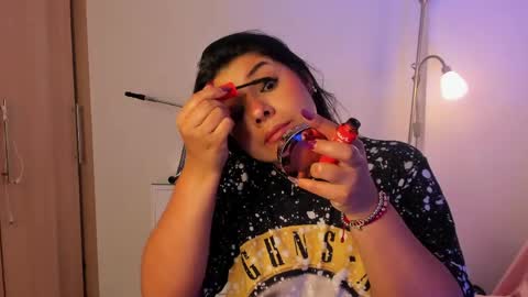 IG Yojanagomez  online show from March 22, 1:58 pm