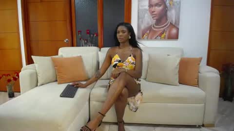 Snapshot of miaderail chatting on June 12, 6:51 pm Sofi online show from June 12, 6:51 pm