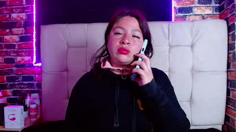 miadoll303av online show from December 19, 11:39 am