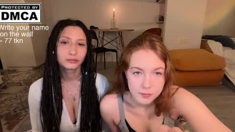 Snapshot of miafleur chatting on April 1, 10:51 pm Mia online show from April 1, 10:51 pm