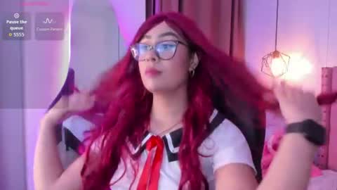 Mia online show from June 9, 3:18 am