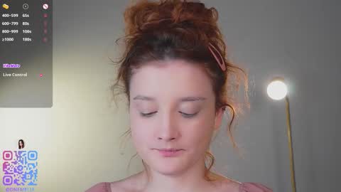 Mia online show from January 13, 1:38 pm