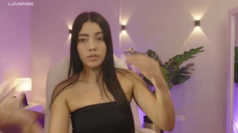 Mia Gomez online show from November 6, 2:07 pm