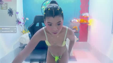 Snapshot of miagreys1 chatting on November 6, 11:55 am miagreys1 online show from November 6, 11:55 am