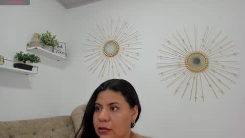 Miah Collins online show from January 16, 6:27 pm