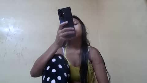 miah_land online show from October 4, 6:33 am