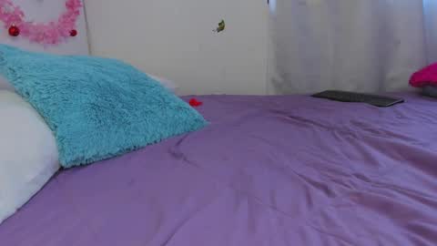 Miah  online show from December 27, 10:48 pm