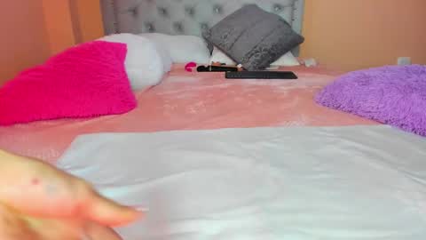 Miah  online show from January 26, 9:51 pm