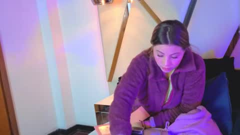 Snapshot of miah_stewart chatting on February 14, 3:25 am miah_stewart online show from February 14, 3:25 am