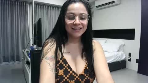Ms Mia  Owner Of  Your Mind online show from February 27, 2:42 am