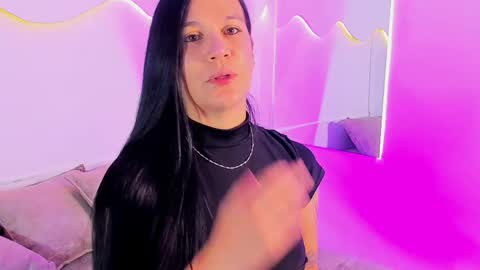 Snapshot of miahansson chatting on May 24, 10:09 am MIA online show from May 24, 10:09 am