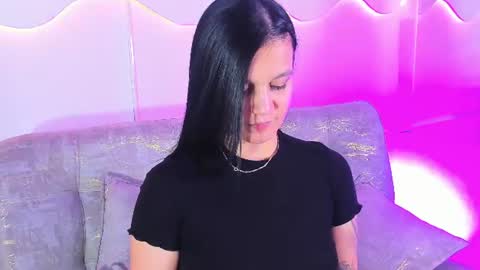 Snapshot of miahansson chatting on June 8, 8:20 pm MIA online show from June 8, 8:20 pm