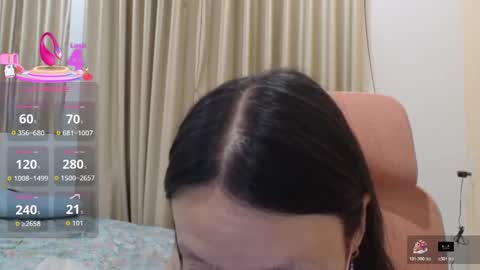 Snapshot of miahchan68 chatting on December 18, 3:07 pm miahchan68 online show from December 18, 3:07 pm