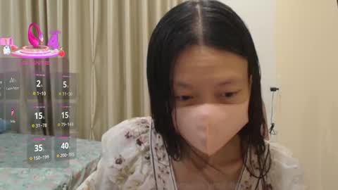 Snapshot of miahchan68 chatting on December 19, 2:02 pm miahchan68 online show from December 19, 2:02 pm