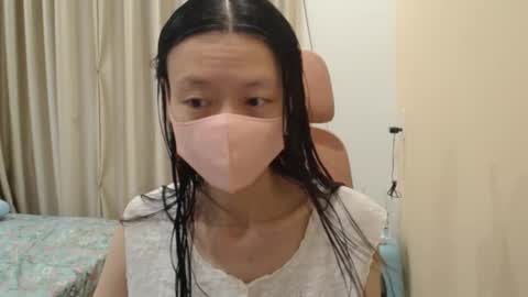 Snapshot of miahchan68 chatting on January 12, 9:25 am miahchan68 online show from January 12, 9:25 am