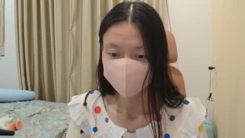 Snapshot of miahchan68 chatting on January 15, 5:49 pm miahchan68 online show from January 15, 5:49 pm