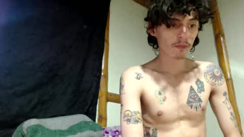 Snapshot of miahells chatting on April 30, 6:58 pm Mia Sam online show from April 30, 6:58 pm