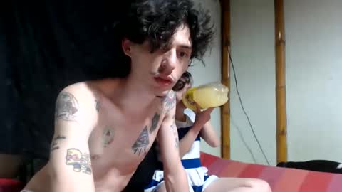 Snapshot of miahells chatting on June 6, 8:35 pm Mia Sam online show from June 6, 8:35 pm