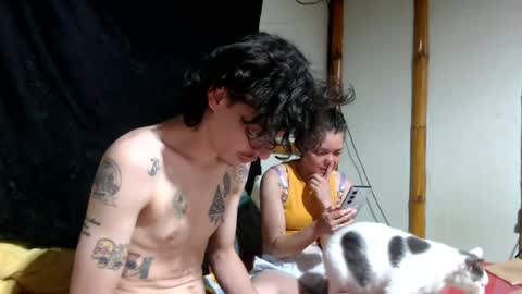 Snapshot of miahells chatting on June 11, 9:35 pm Mia Sam online show from June 11, 9:35 pm