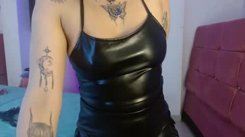 MIA VELEZ online show from January 8, 5:59 am