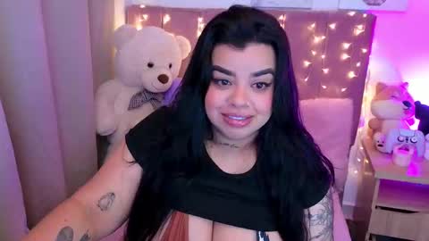 Miah Joness online show from February 3, 3:15 am