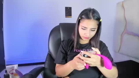 miahsex69 online show from October 30, 3:30 am