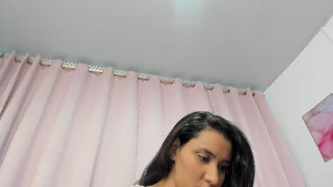 miajhonsonx online show from June 8, 4:29 pm