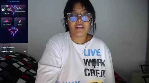 miajoseph_ online show from October 27, 2:37 am