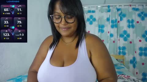 miajoseph_ online show from April 12, 3:33 am