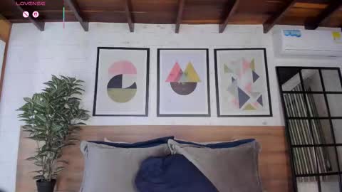 Mia  online show from December 1, 3:44 am