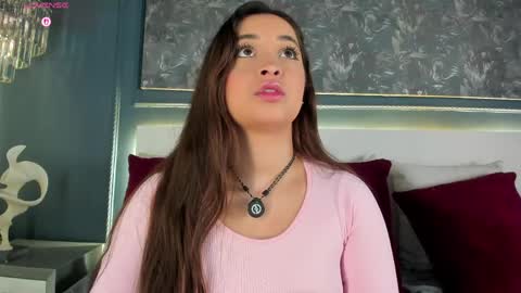 Mia  online show from June 7, 3:32 am